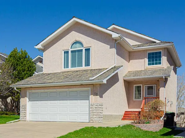 12 S Hampstead Gdns NW, Calgary, AB T3A 5Y4