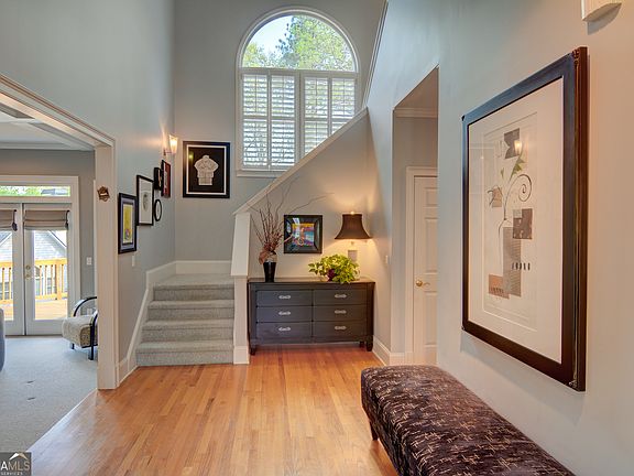 4th image of 520 Redding View Ct