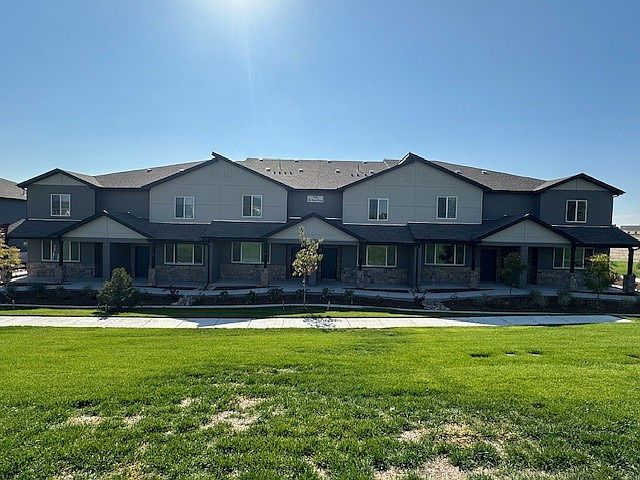 2nd image of 7045 4th Street Rd