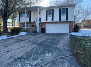 120 Iron Bark Ct, East Peoria, IL 61611