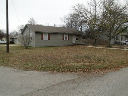 1st image of 716 Kaufman St