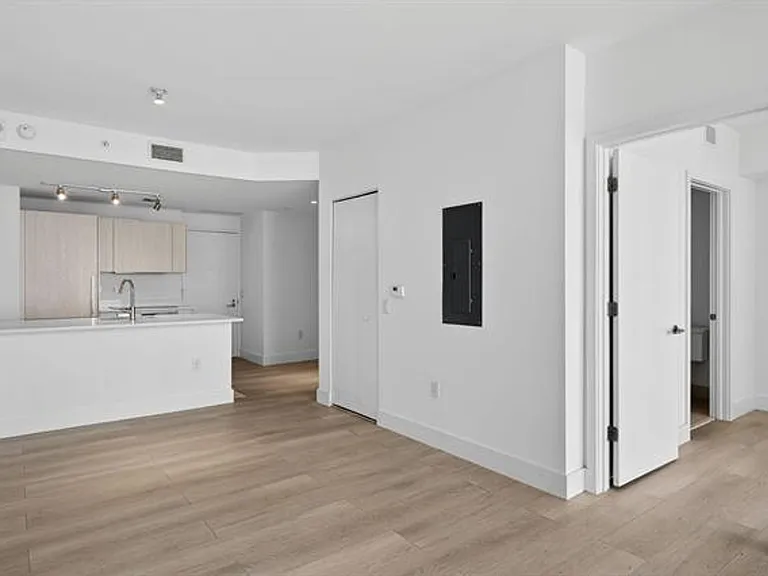 501 NE 31st St #3305 — Photo 11