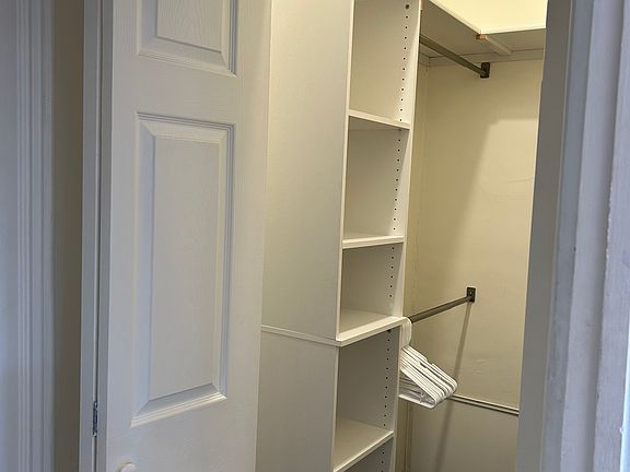 4th image of 818 11th Ave #A