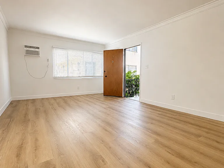 1221 S Holt Ave — Photo 3