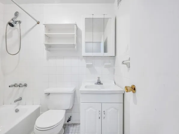 344 West 49th Street image 5 of 10