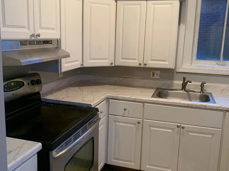131 Southside Pkwy #5 — Photo 6