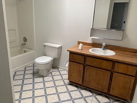 5th image of 3266 Desatoya Dr