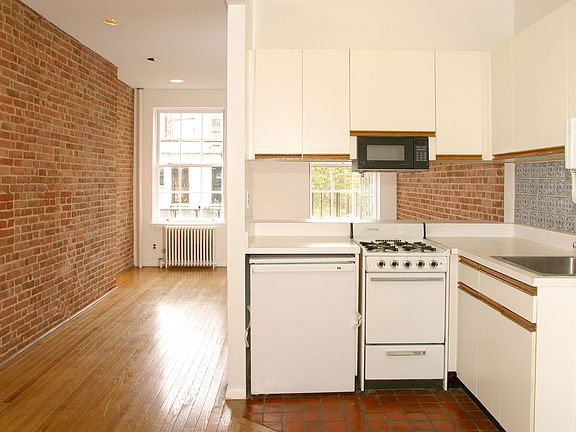 5th image of 229 E 96th St APT 2RW