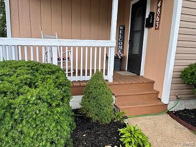 3rd image of 4863 Hannover Ave