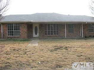 506 Rocky Acres Rd, Cedar Hill, TX 75104