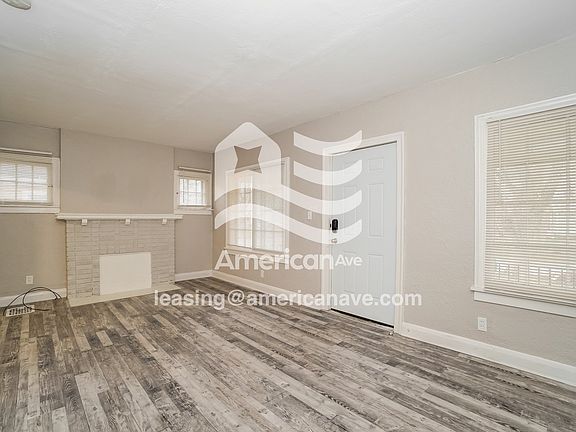 587975_002_wm_-_living_room_13461659.jpg