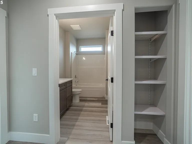 1635 Hayes St — Photo 6