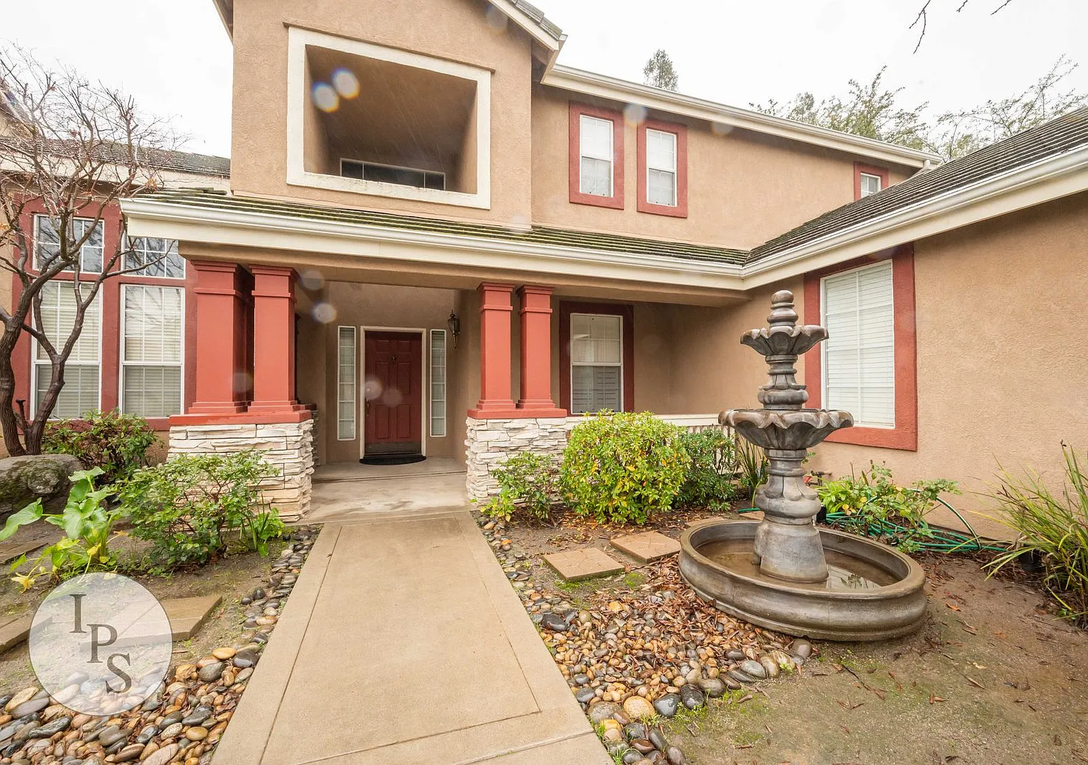 North Fresno Home, 4BR/3BA, in CUSD - Lots of Amenities! — Photo 3