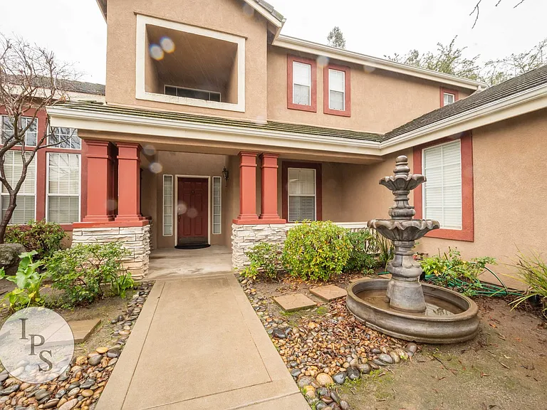 1891 E Oak Haven Dr — Photo 3