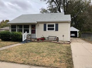 620 Charles St, Salina, KS 67401