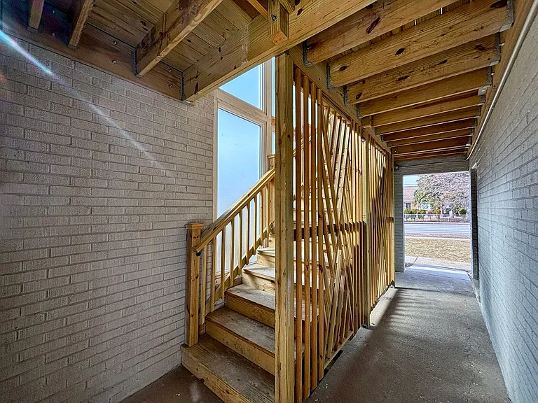 Salt Creek Apartments — Photo 6