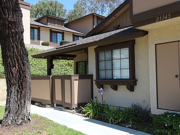 2nd image of 21745 Laurelrim Dr Unit A