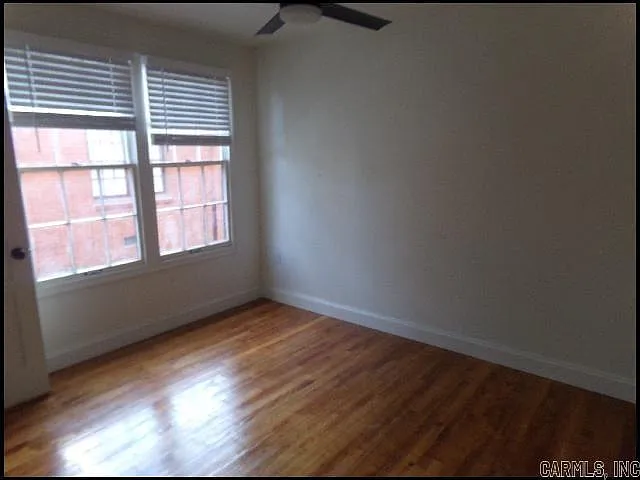 2318 S Louisiana St — Photo 9