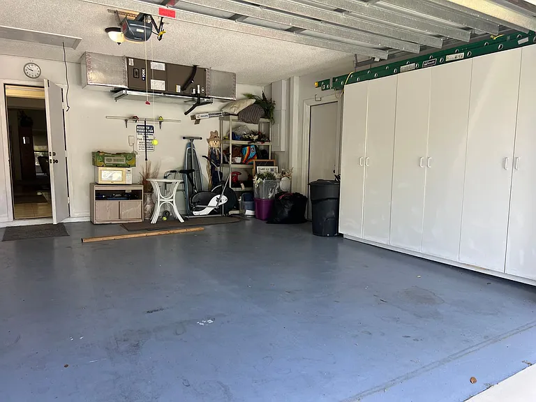 566 Clubside Cir — Photo 27