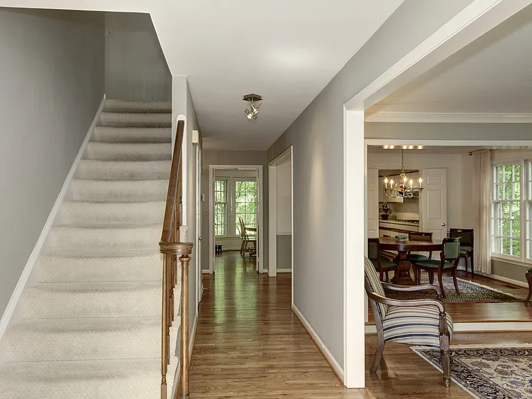 13 Avalon Ct — Photo 4