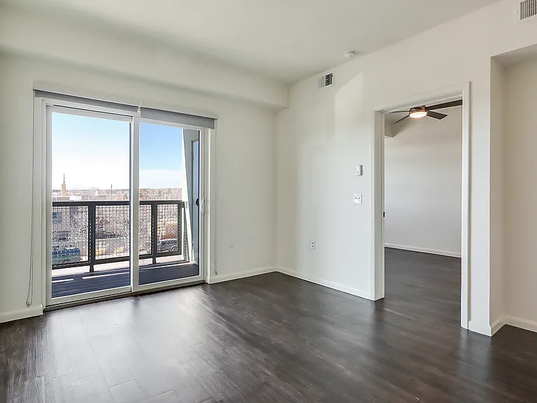 No vacancies, ask to be wait-listed. 9 Rail-Runner units (3 on each floor), named "Red River" in virtual tour.
