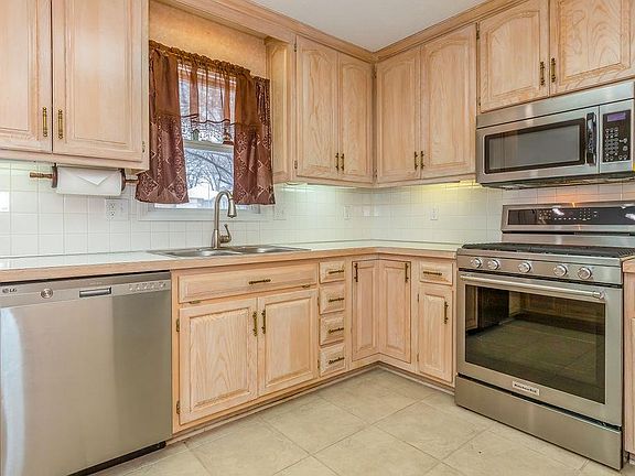 5th image of 13024 Grand Ave