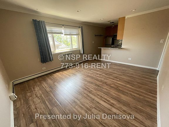 2nd image of 633 W Grace St #502