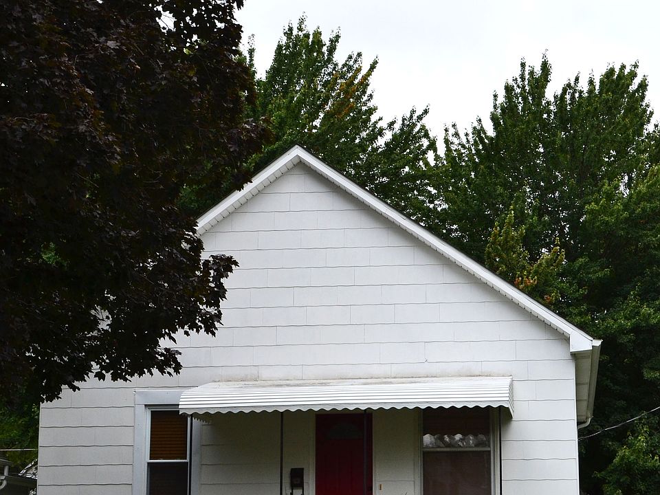 1st image of 3227 Monterey St