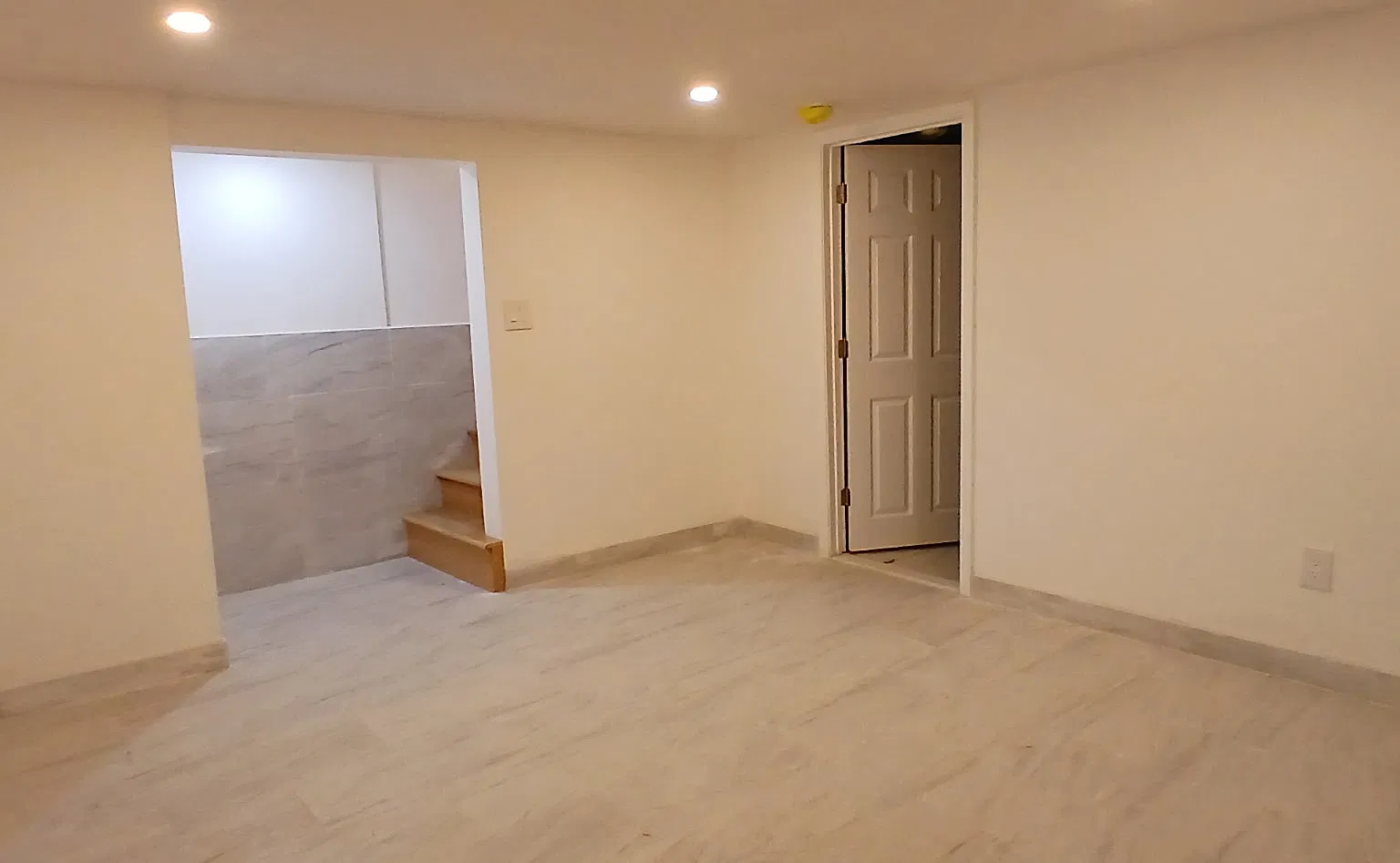 4 bed, 1300 sqft, $2,300 — Photo 3