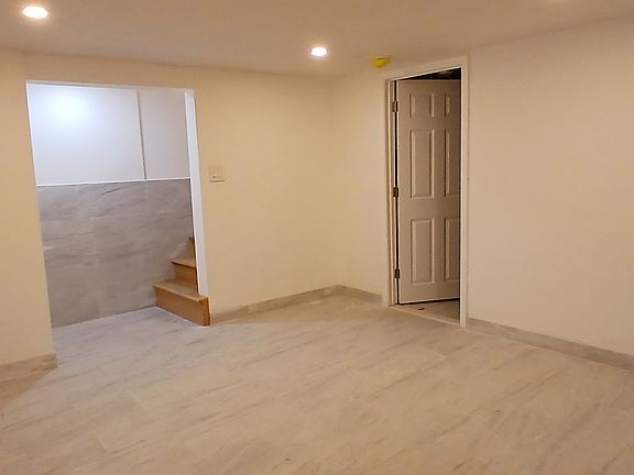 3rd image of 162 Ervin Ave