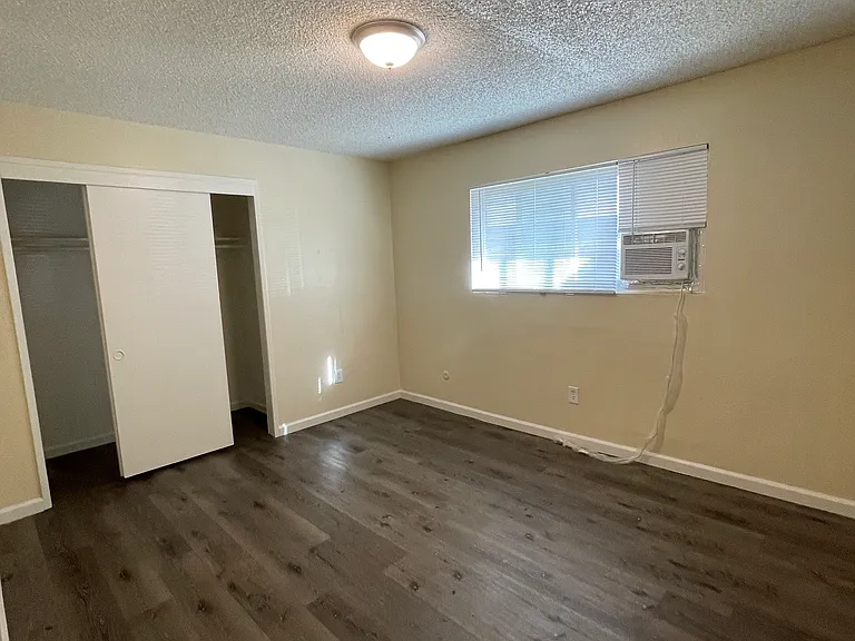 600 S Real Rd #4 — Photo 7