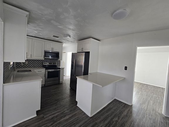 4th image of 5745 30th Ave N