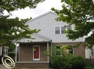 533 Orange St, Wyandotte, MI 48192
