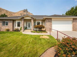 628 Kings Ct, Wenatchee, WA 98801
