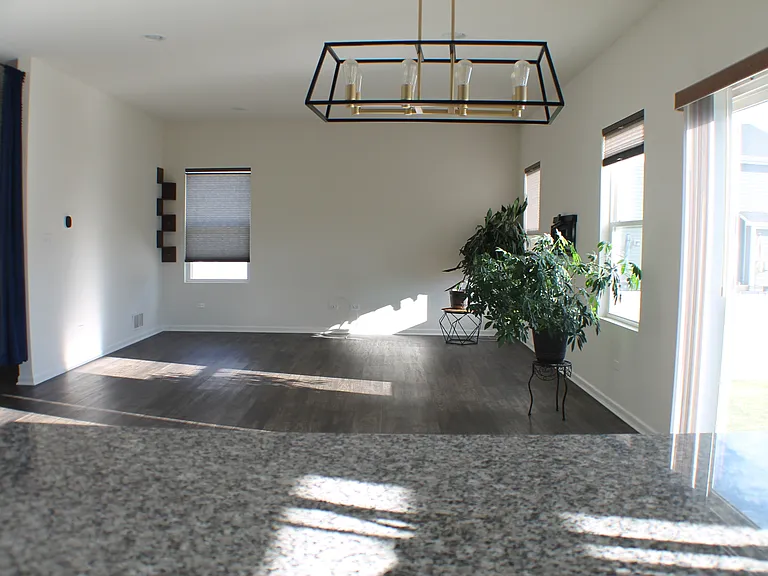 3759 Saint James Ct — Photo 5
