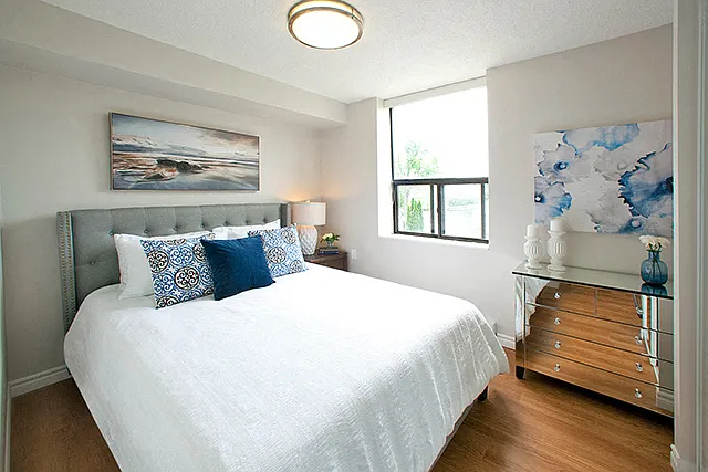 15 Regency Cres — Photo 8