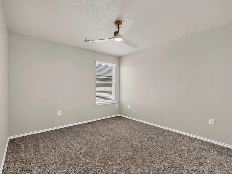 735 Pelican Point — Photo 32