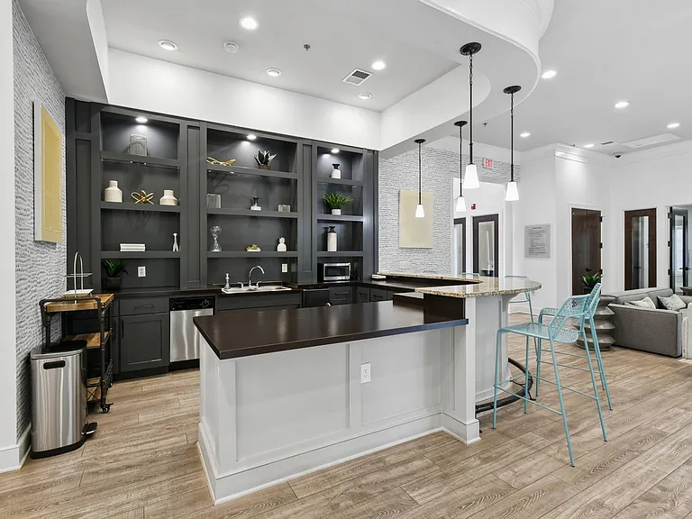Poplar Glen — Photo 25