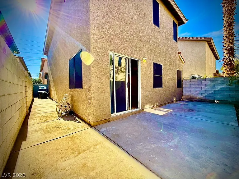 10256 Missouri Meadows St — Photo 17