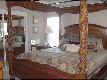 5th image of 7995 Edgelake Dr