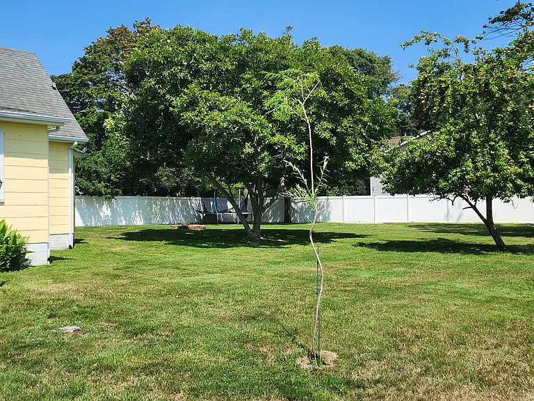 9 Babylon Rd — Photo 17