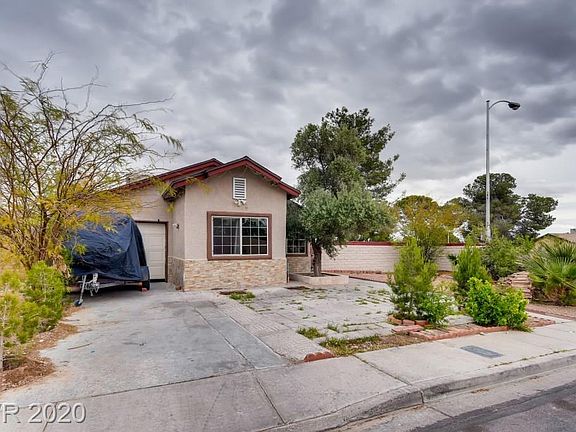 3rd image of 4708 Winfield Dr