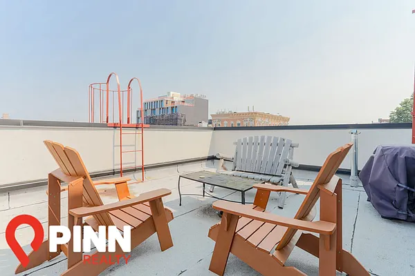 Rented by Pinn Realty | media 15