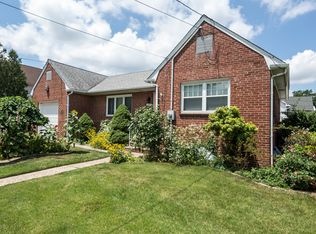 200 W Munsell Ave, Linden, NJ 07036