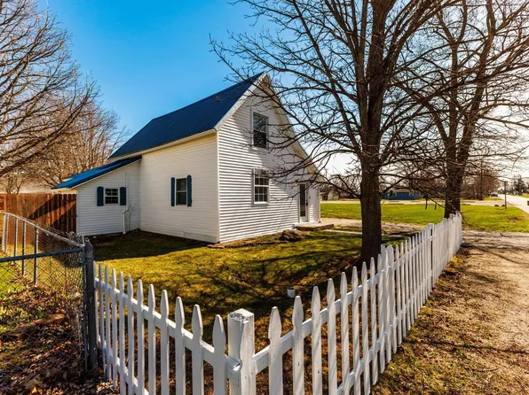 916 N Richmond St, Hartford City, IN 47348