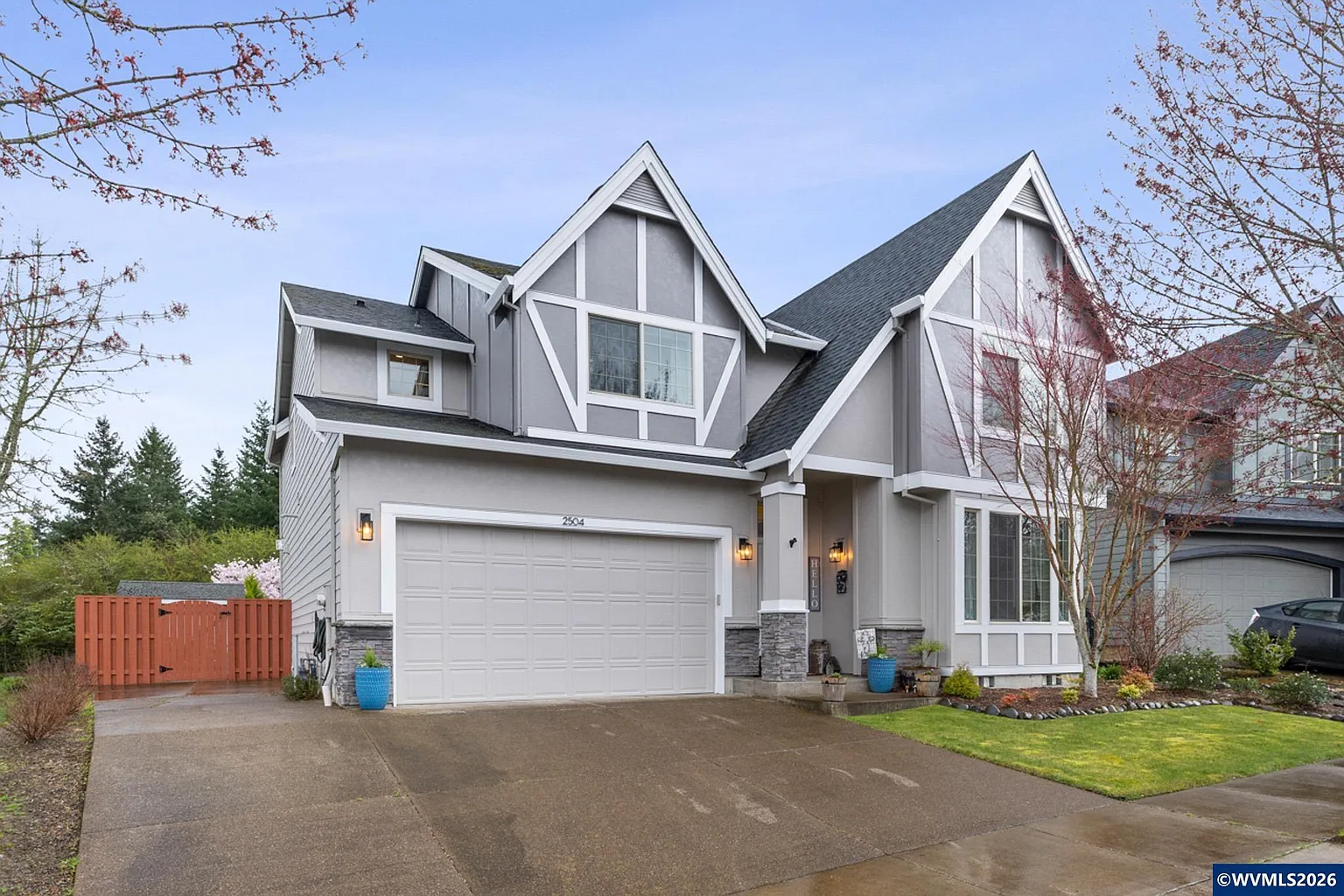 2504 Laura Vista Dr NW photo 1