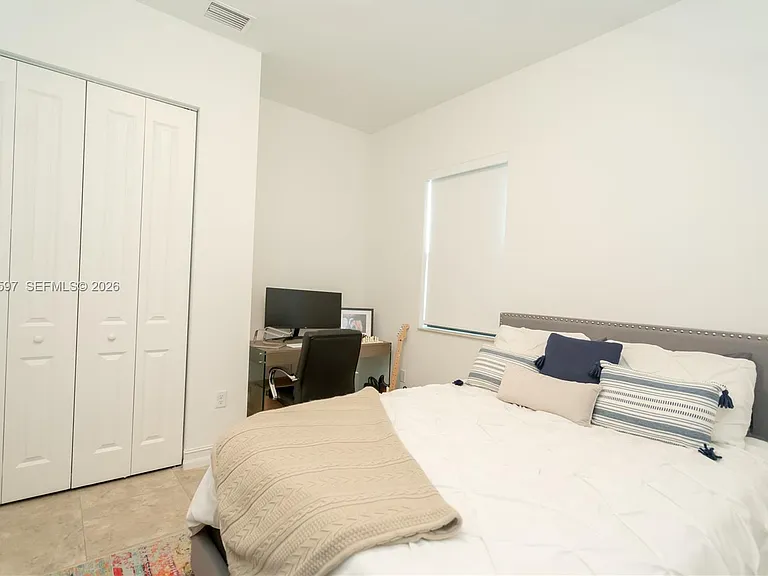 11826 SW 13th Ct — Photo 34