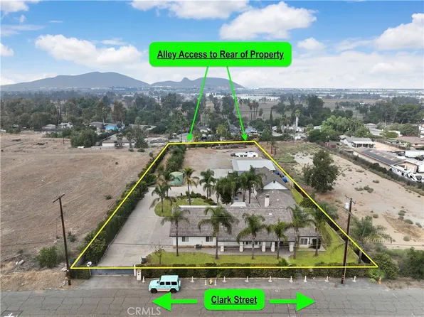 875 Clark St, Riverside, CA 92501