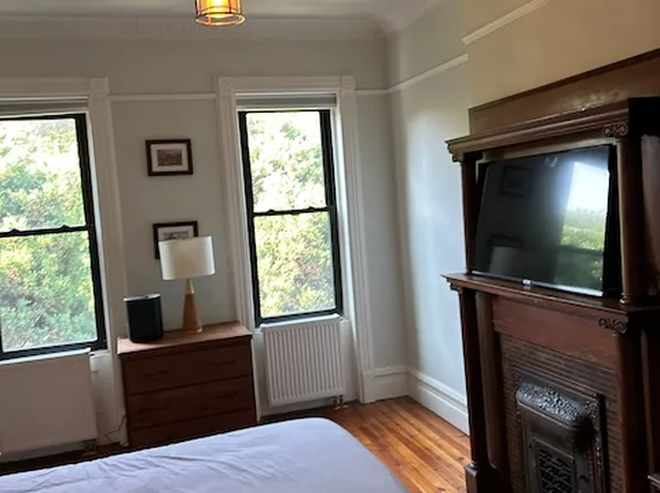 438 37th Street image 4 of 6