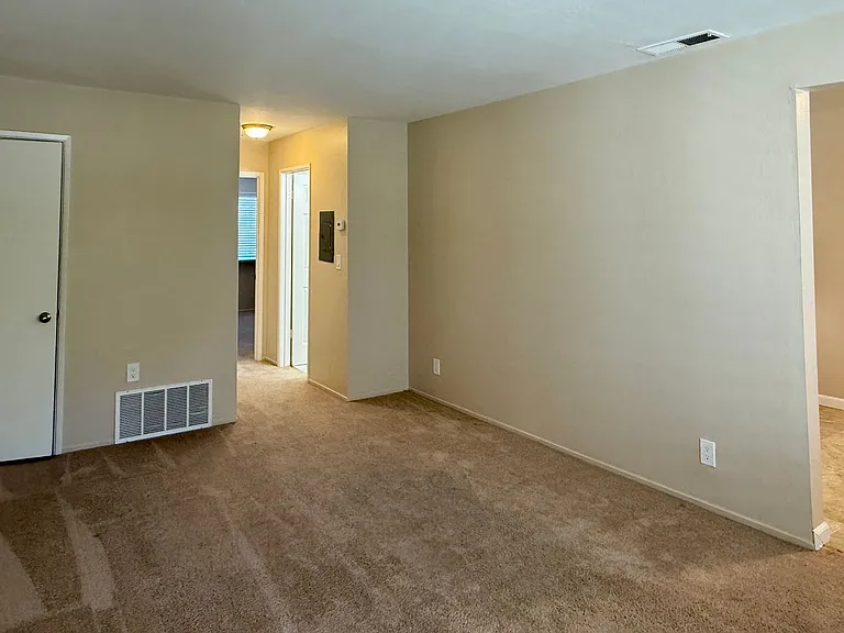 495 Firloch Ave #3 — Photo 2